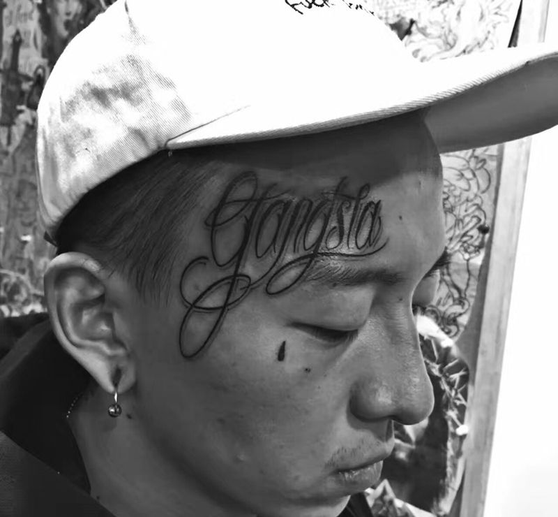 其卡诺大花体纹身图片_欧美清新成品手稿颈部肩部字符原创图腾情侣纹身图案