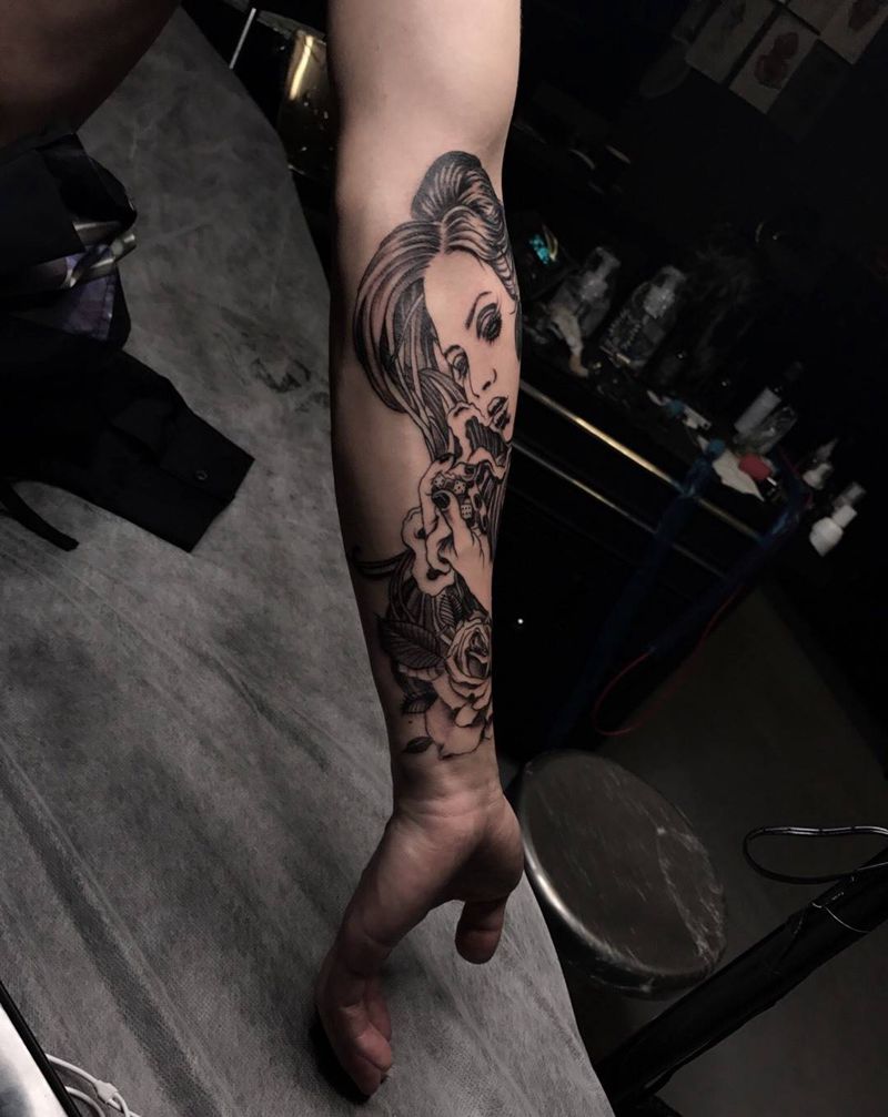 西海岸风格打雾未完成纹身图片