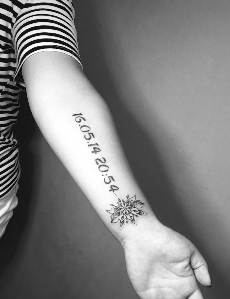 点刺 梵花纹身图片_成品手臂清新字符纹身图案