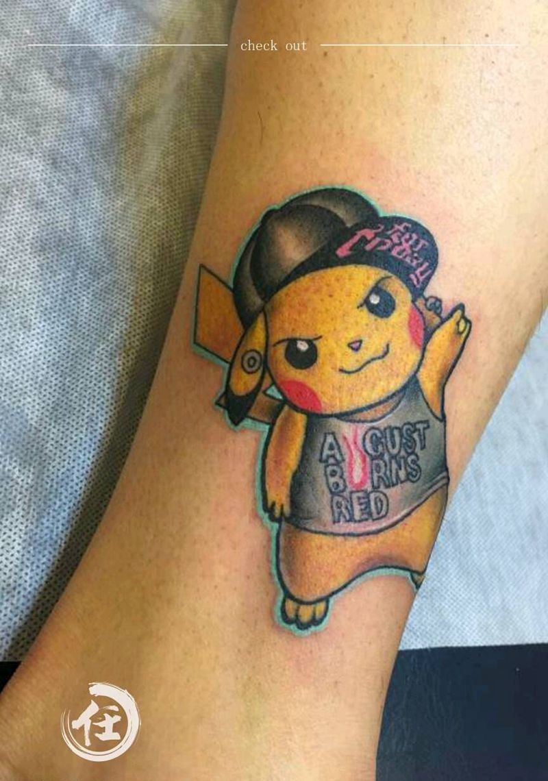 萌物纹身图片_腿部清新动物人物成品纹身图案