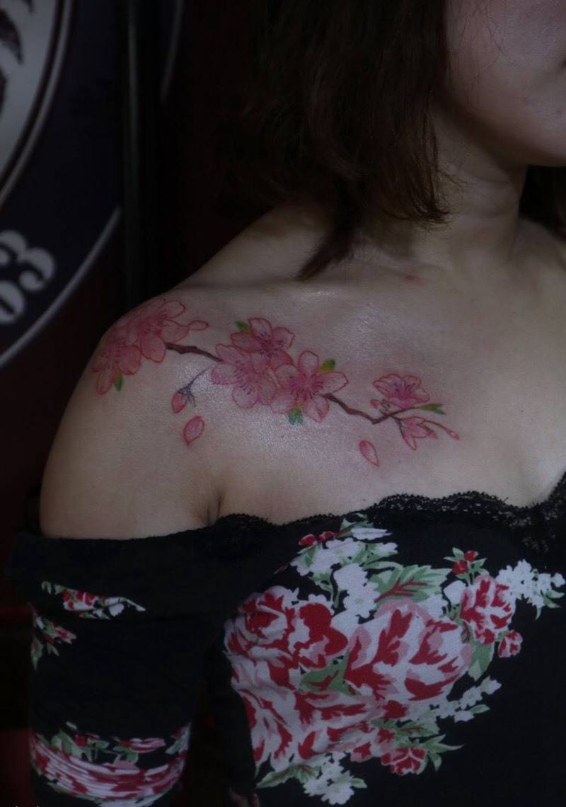 桃花连连纹身图片