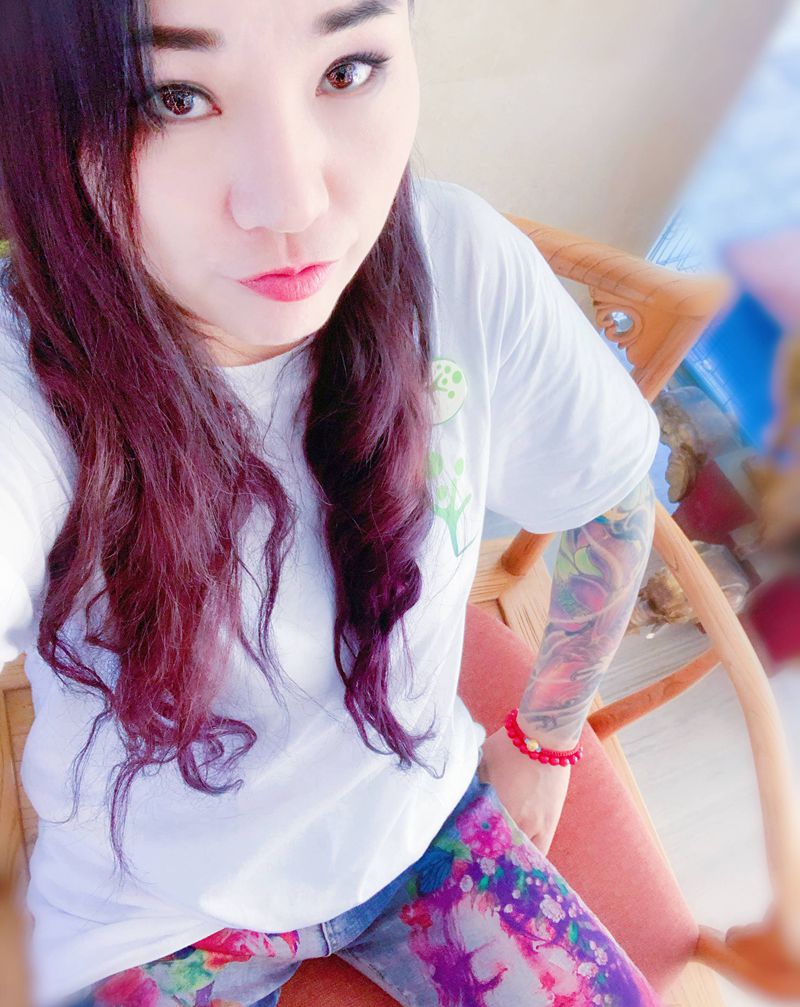 我自己纹身图片_手部纹身图案