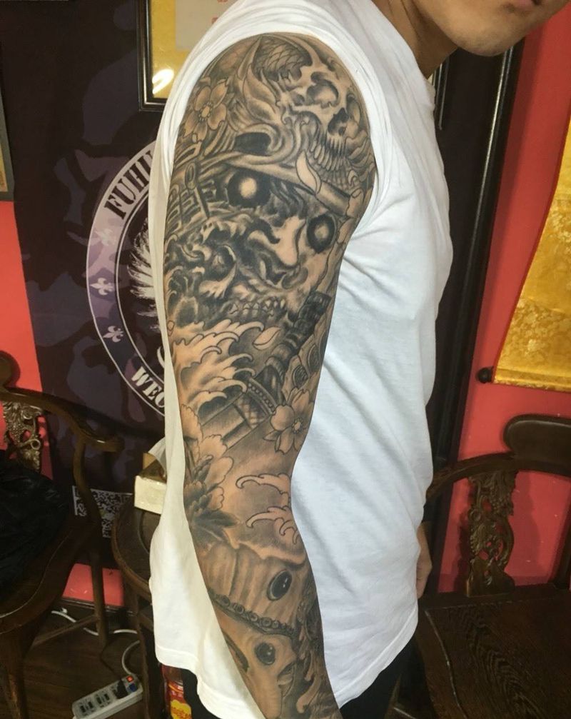 鬼武士包臂纹身图片