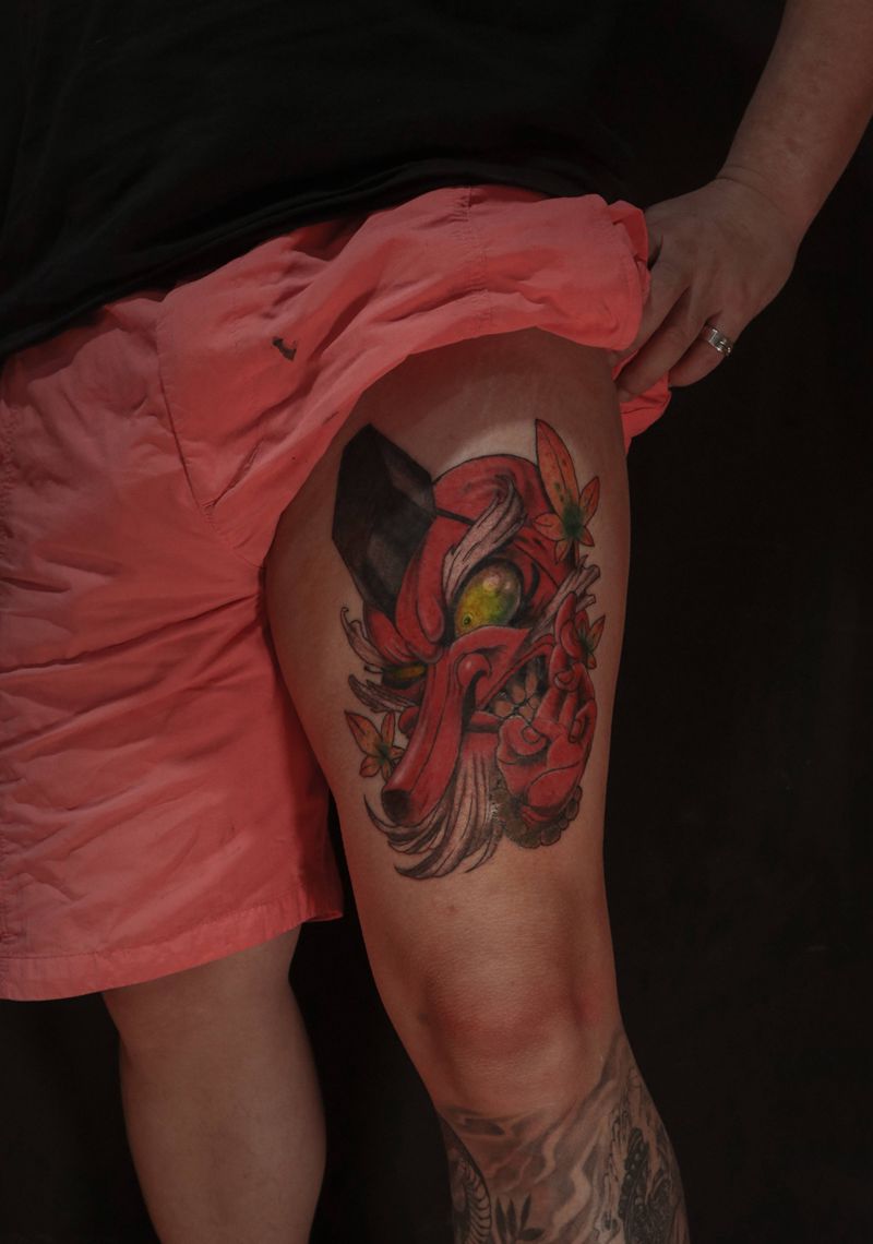 一位猛男大哥纹身图片_新传统纹身图案