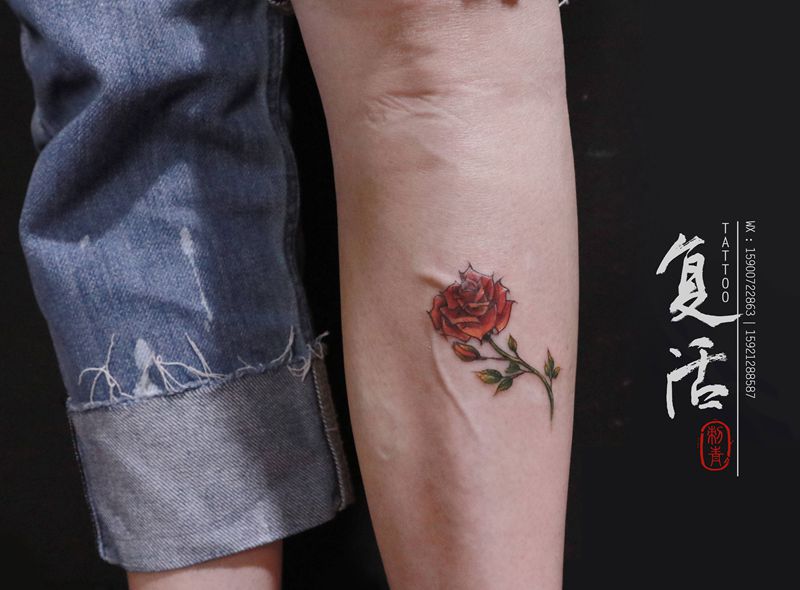 玫瑰纹身图片_New School纹身图案