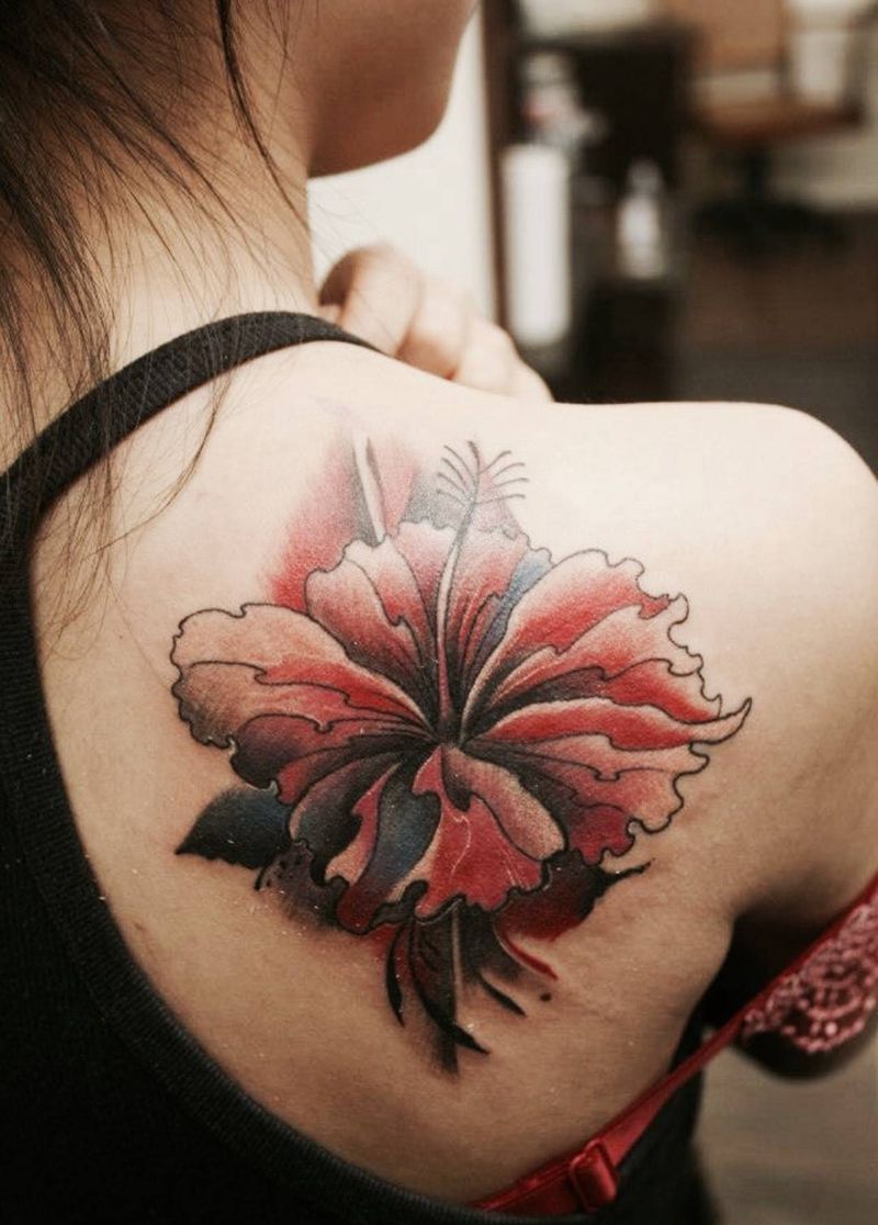扶桑花（原創）纹身图片_成品背部欧美清新原创植物水彩暈染女孩紋身設計纹身图案