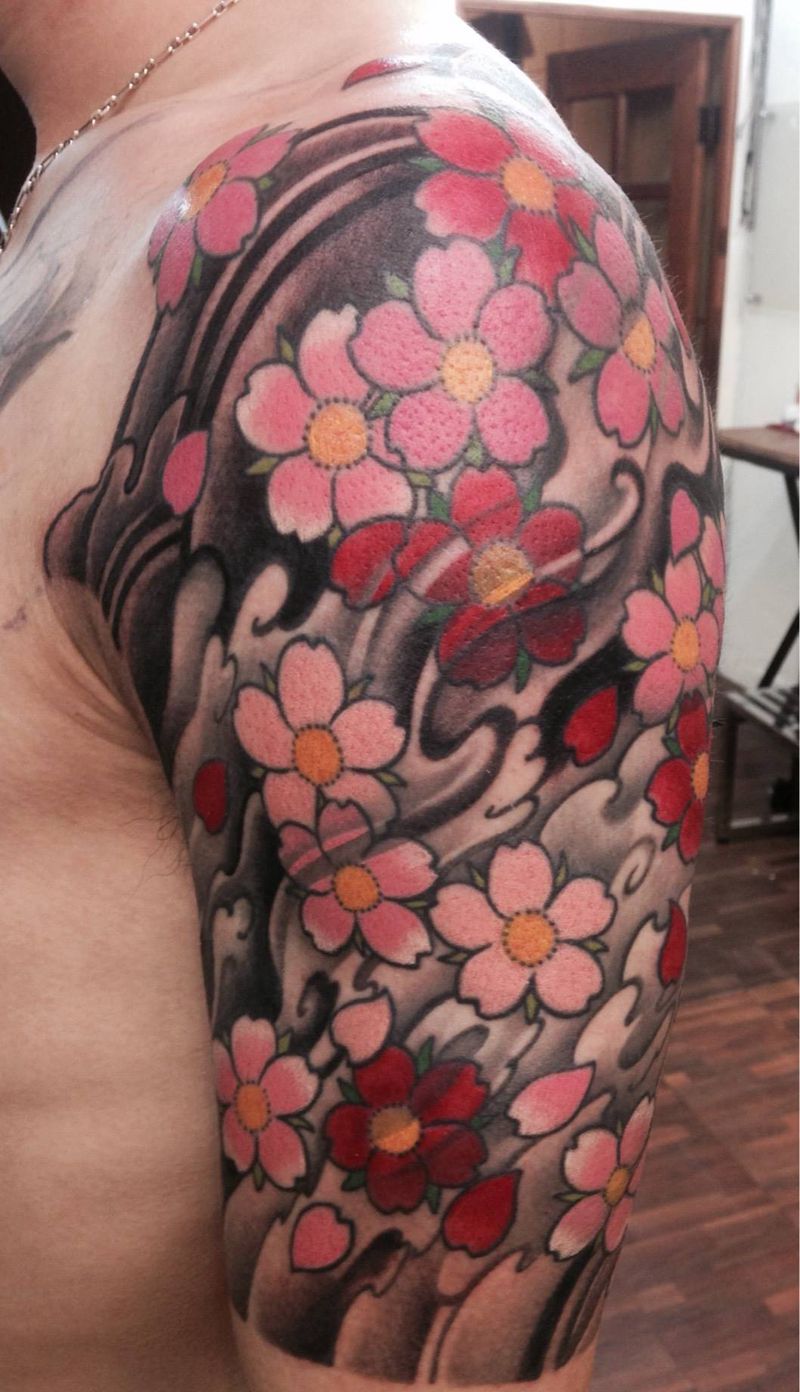 櫻 （原創）纹身图片_成品手臂欧美传统原创植物設計纹身图案