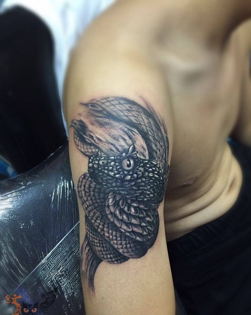 微信39989694纹身图片_欧美传统植物静物图腾习俗肖像原创胸部肩部纹身图案