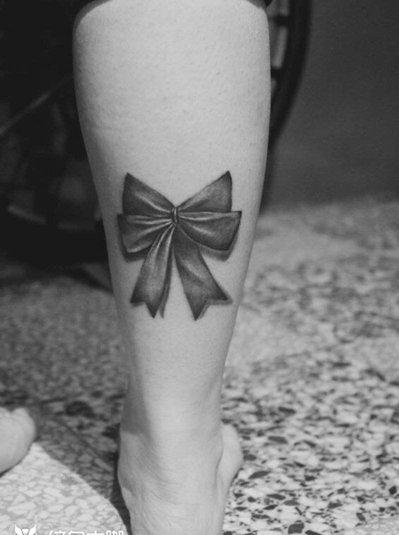 立體小蝴蝶結纹身图片_成品脚部欧美清新静物女孩紋身設計原创纹身图案