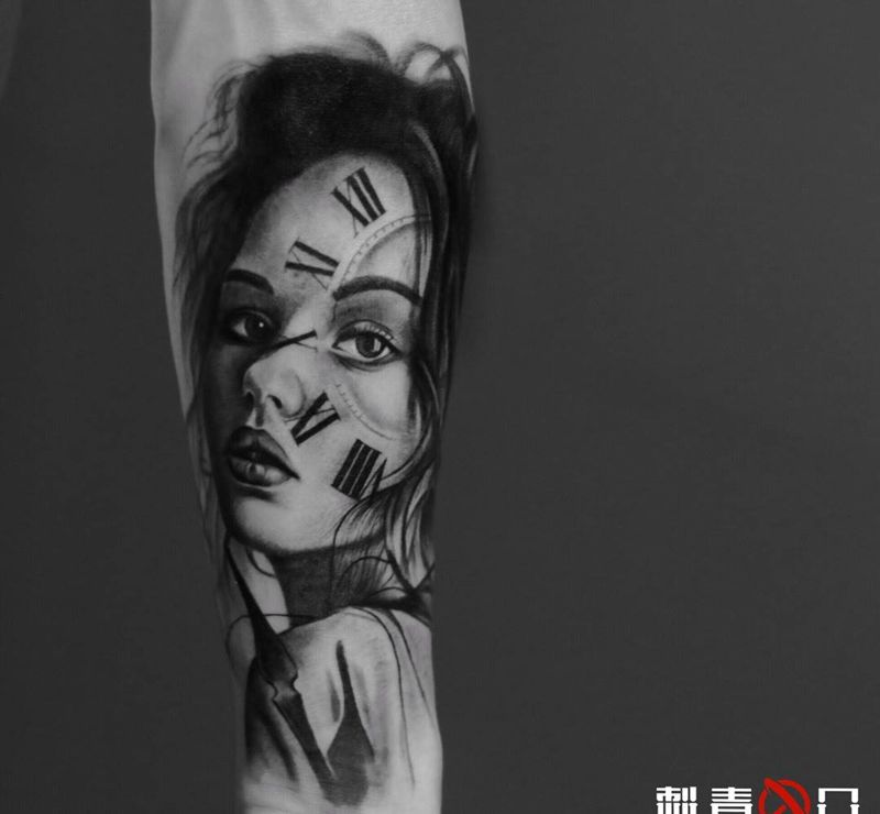 时光女神#上海刺青入口纹身图片_人物欧美手臂成品纹身图案