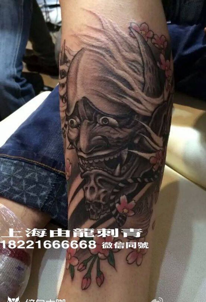 般若纹身图片_鬼神传统脚部腿部纹身图案