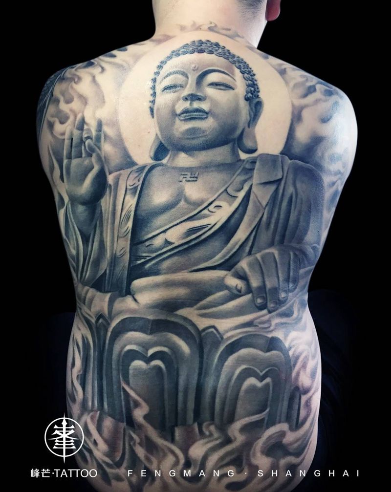 大日如来（原创）纹身图片_背部欧美写实新传统如来佛雕塑纹身图案