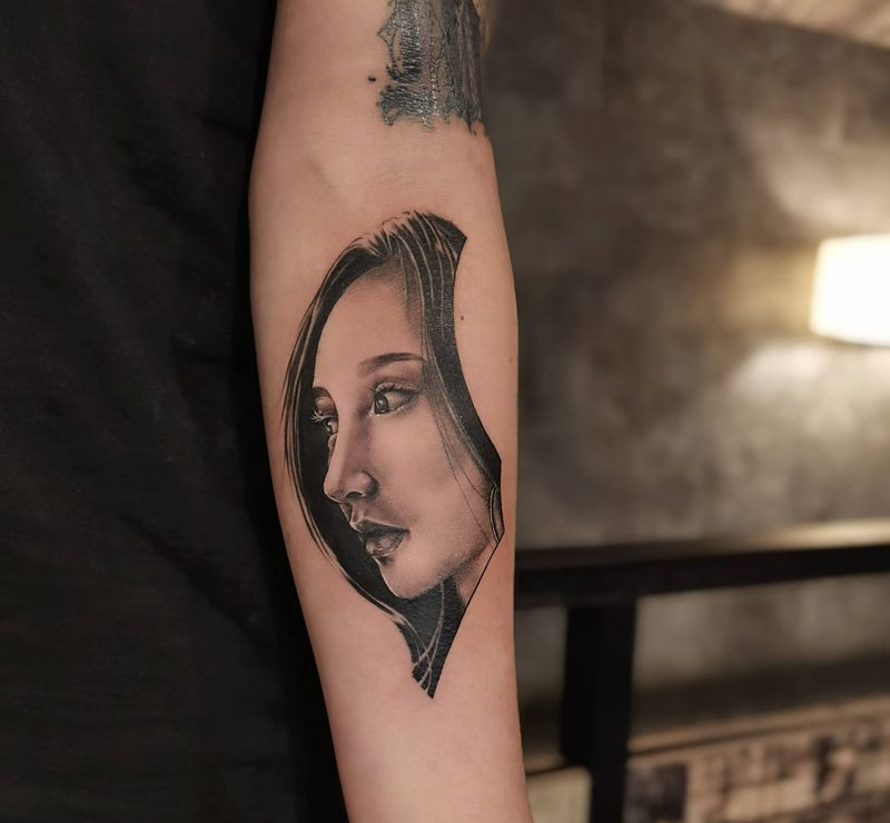 肖像纹身图片_手臂欧美写实纹身图案