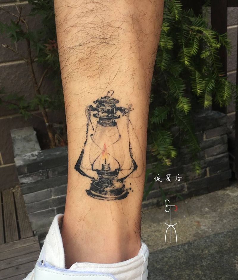 煤油灯，纹身图片_成品腿部清新原创纹身图案