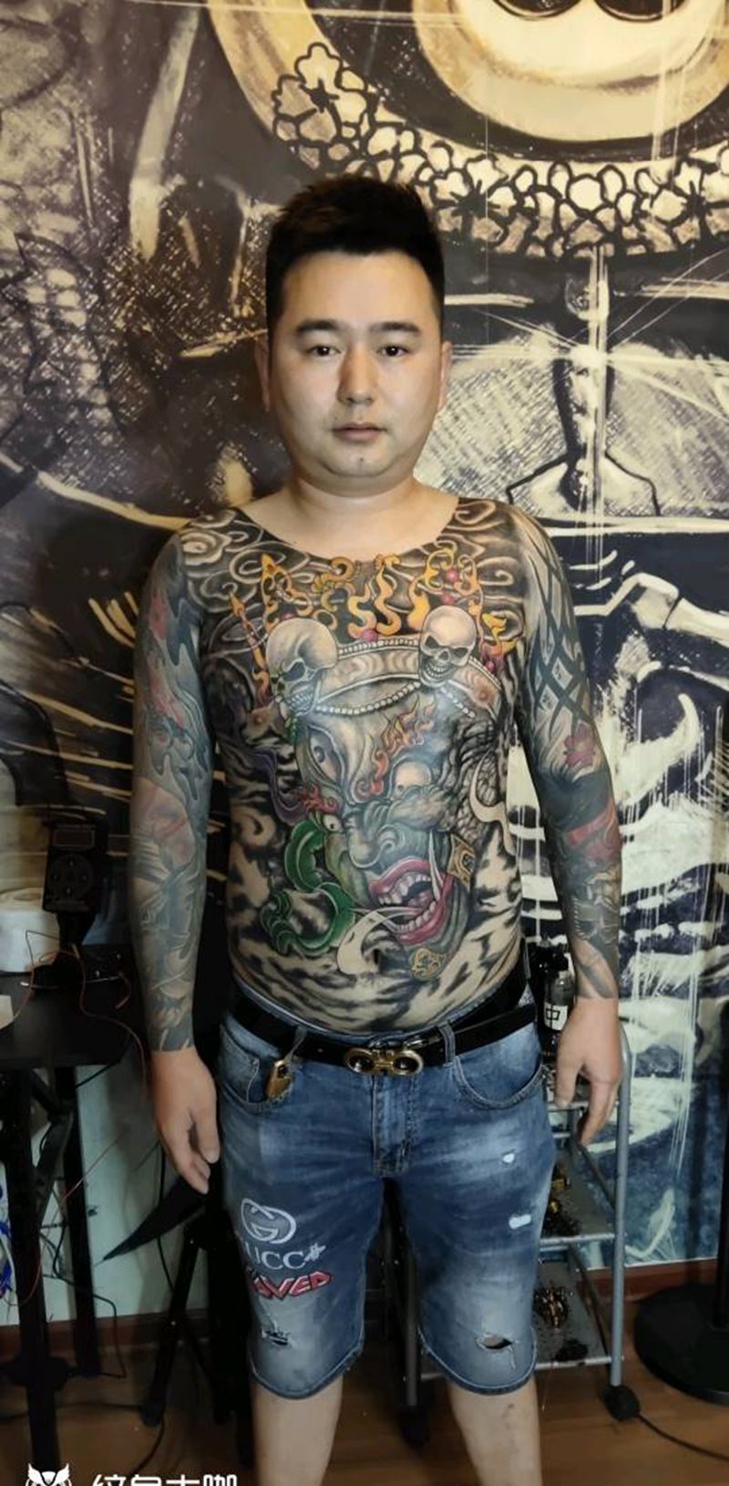 2999元满正大黑天纹身图片_胸部腹部新传统纹身图案