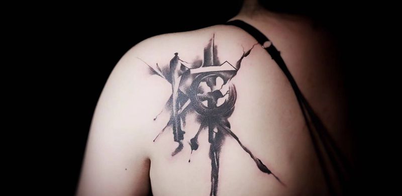 氏纹身图片_水墨纹身图案