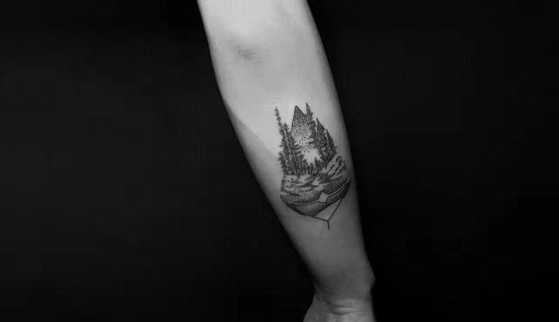 那地纹身图片_几何纹身图案