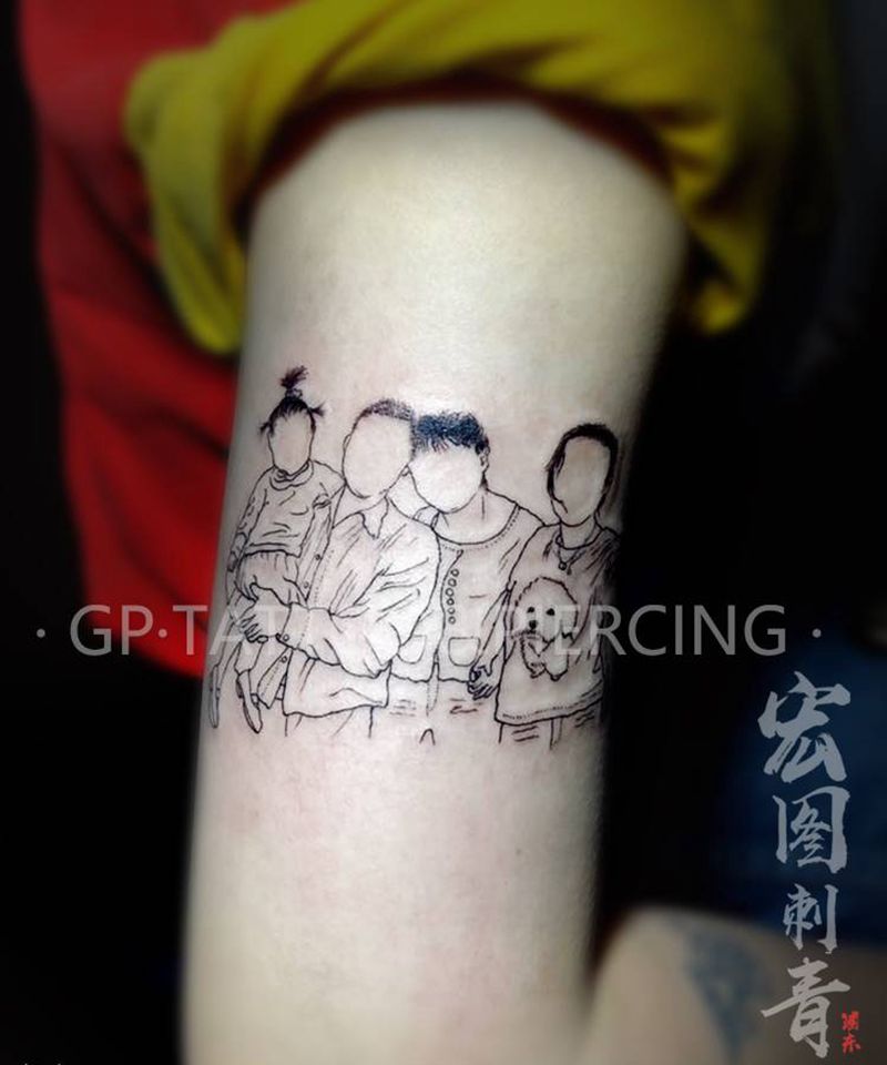 没有合影的合影纹身图片_手臂几何点刺小清新照片家庭纹身图案