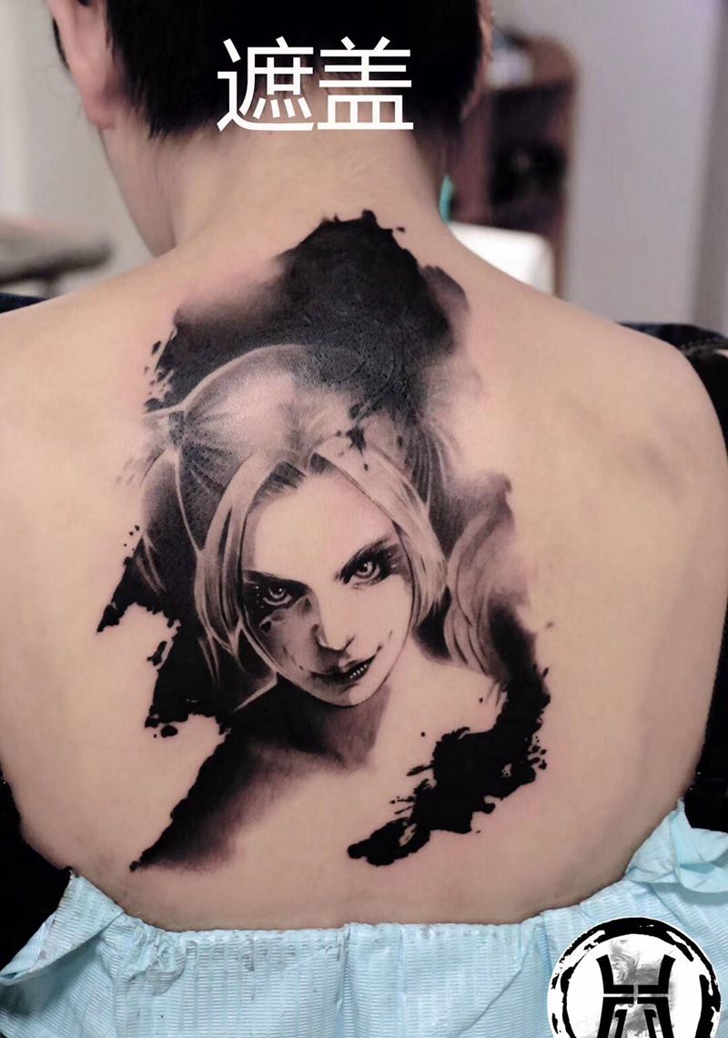 写实，遮盖纹身图片_背部腰部欧美写实写实纹身图案