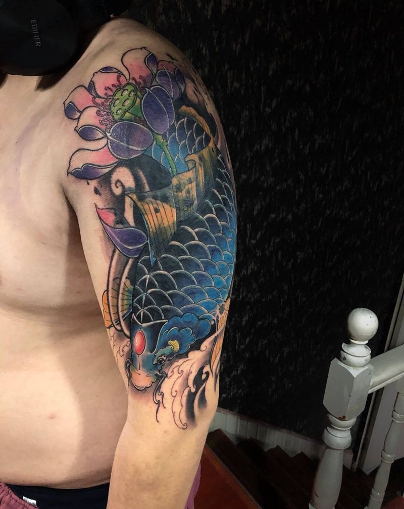 鲤鱼遮盖纹身图片_手臂新传统鲤鱼纹身图案