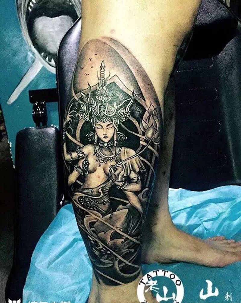 包小腿六臂观音纹身图片