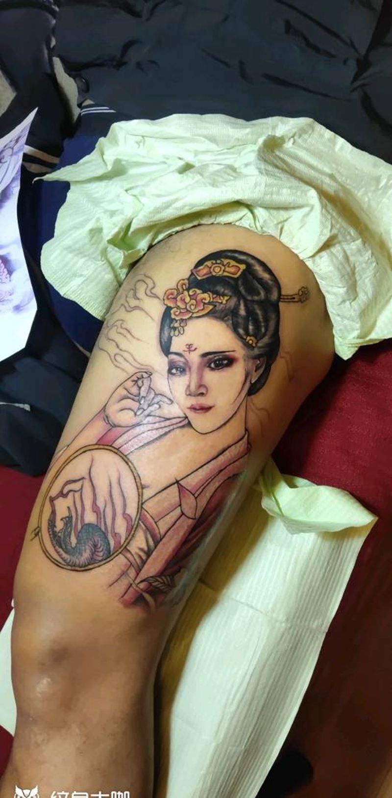 艺伎大腿纹身图片_腿部新传统纹身图案