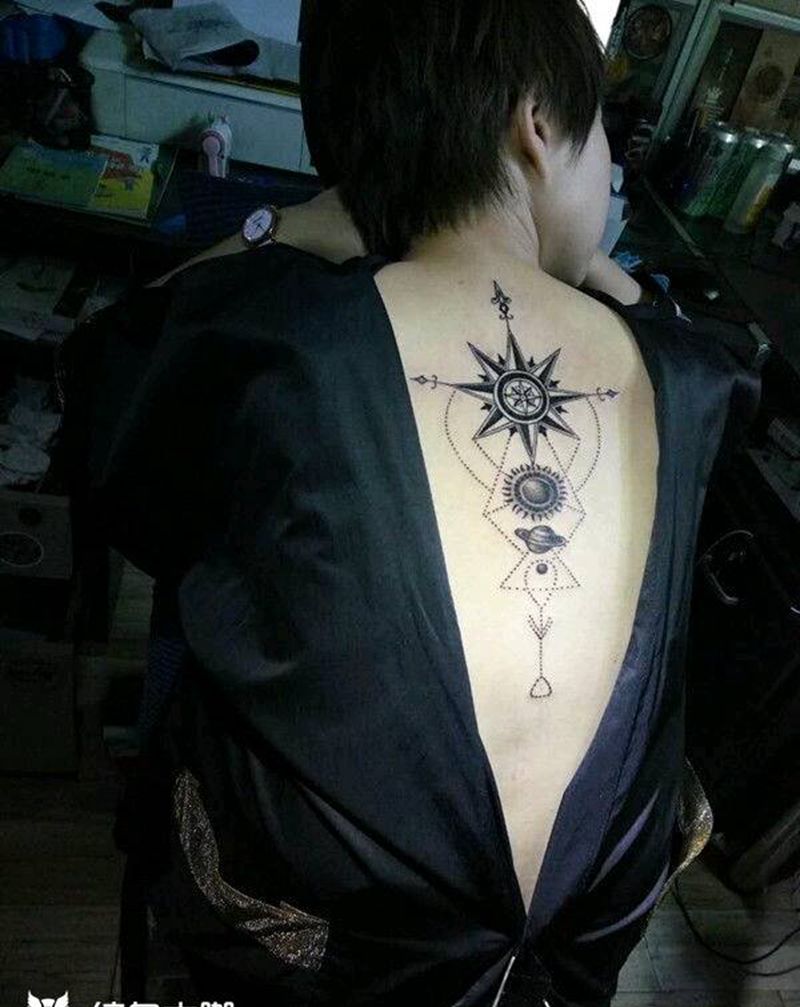 她的背~她的爱纹身图片_背部清新几何情侣原创成品纹身图案