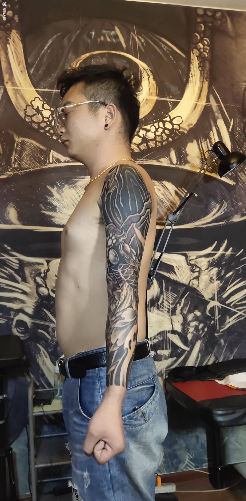 2499元遮盖花臂偏日式纹身图片_手臂新传统老传统纹身图案