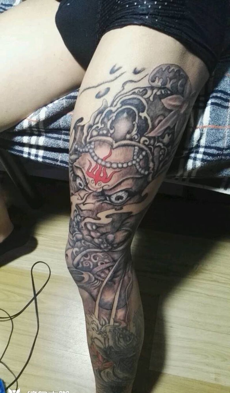 象神包腿纹身图片