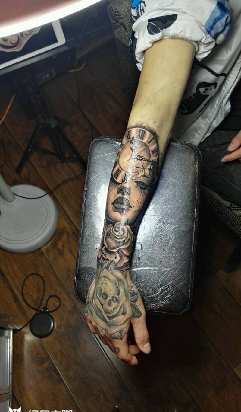 欧美小臂纹身图片_手臂欧美几何字符人物成品纹身图案