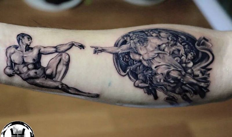 创造亚当纹身图片