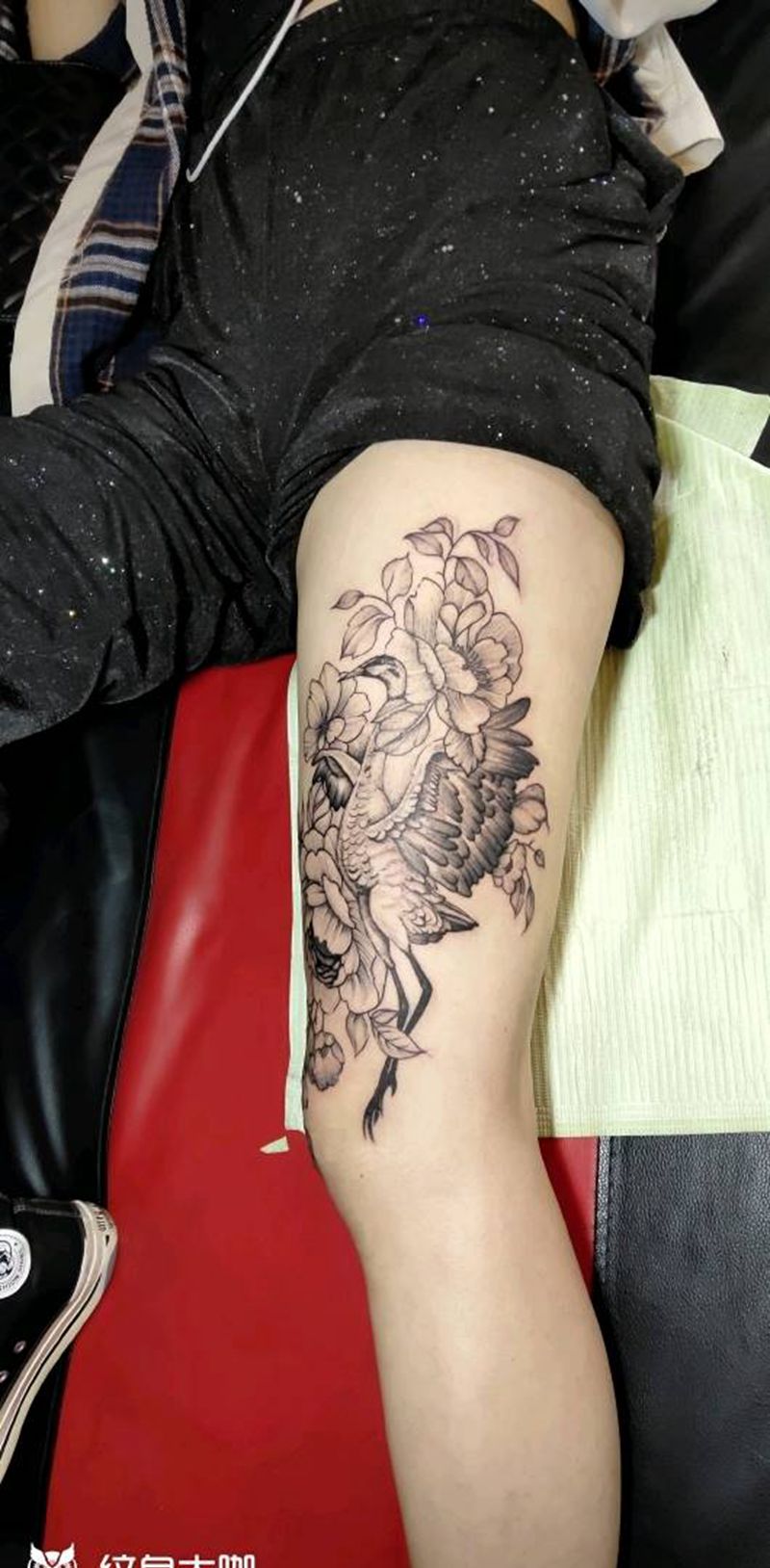 1499元素花纹身图片_腿部点刺图腾纹身图案