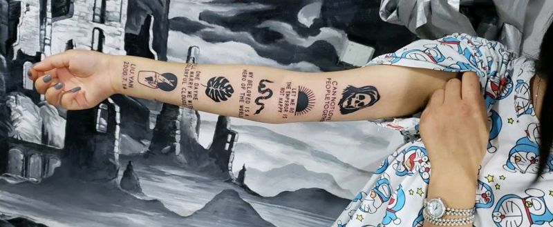 图腾花臂纹身图片