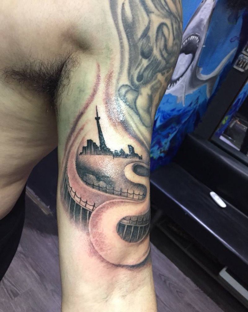 老纹身添加欧美建筑风格纹身图片