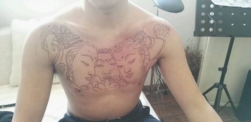 花胸，下次继续纹身图片_胸部传统人物鬼神成品纹身图案