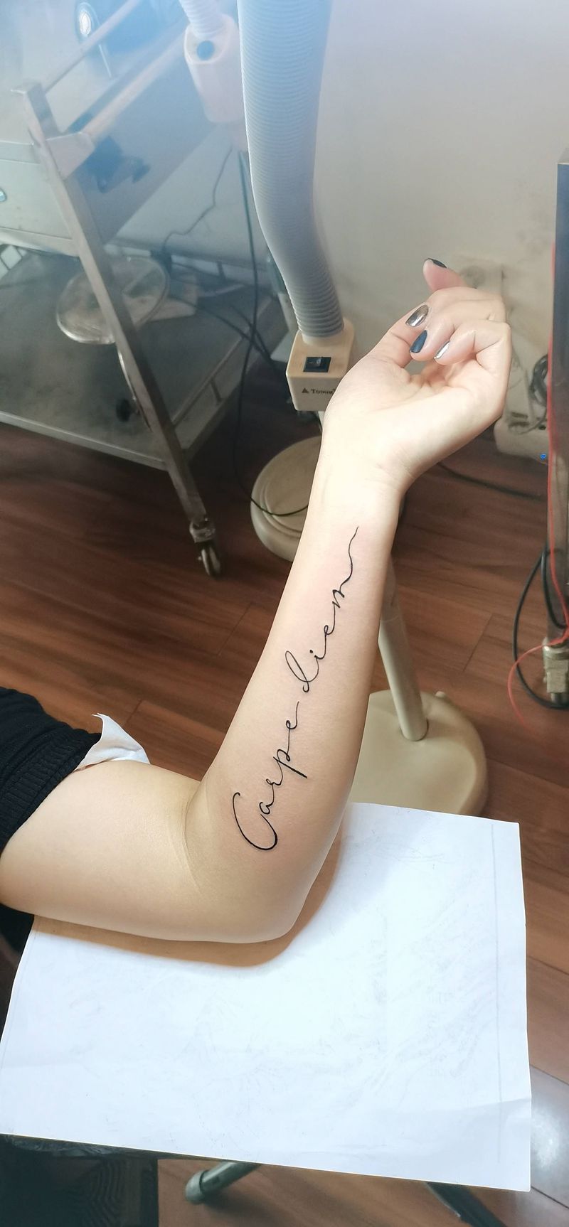 299英文纹身图片_手臂花体字纹身图案