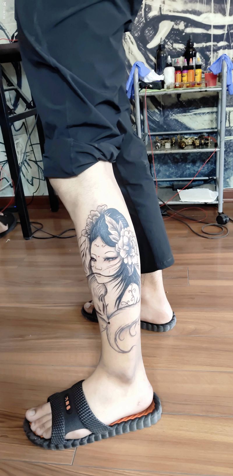 999元狐仙纹身图片_脚部新传统纹身图案