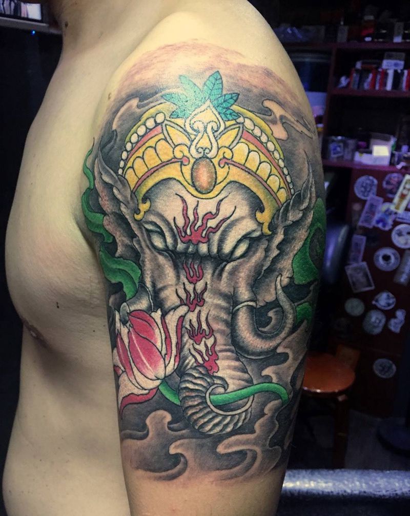 传统大臂象神纹身图片