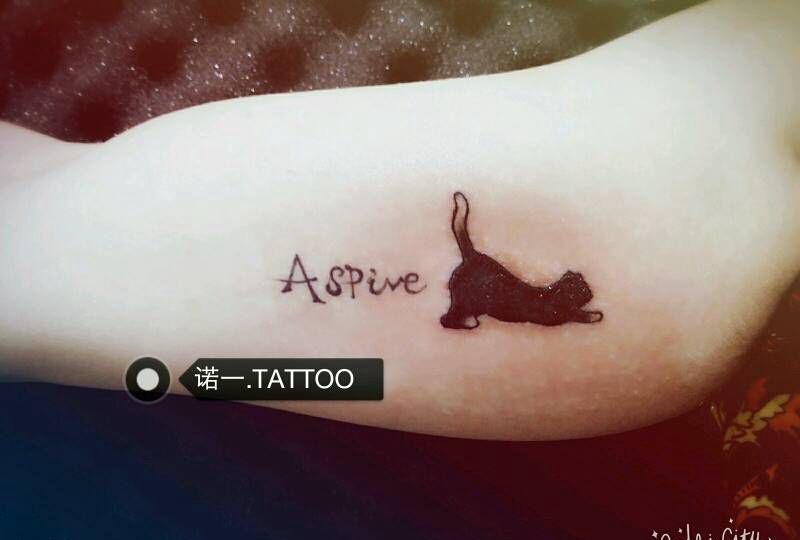 文字遮盖纹身图片