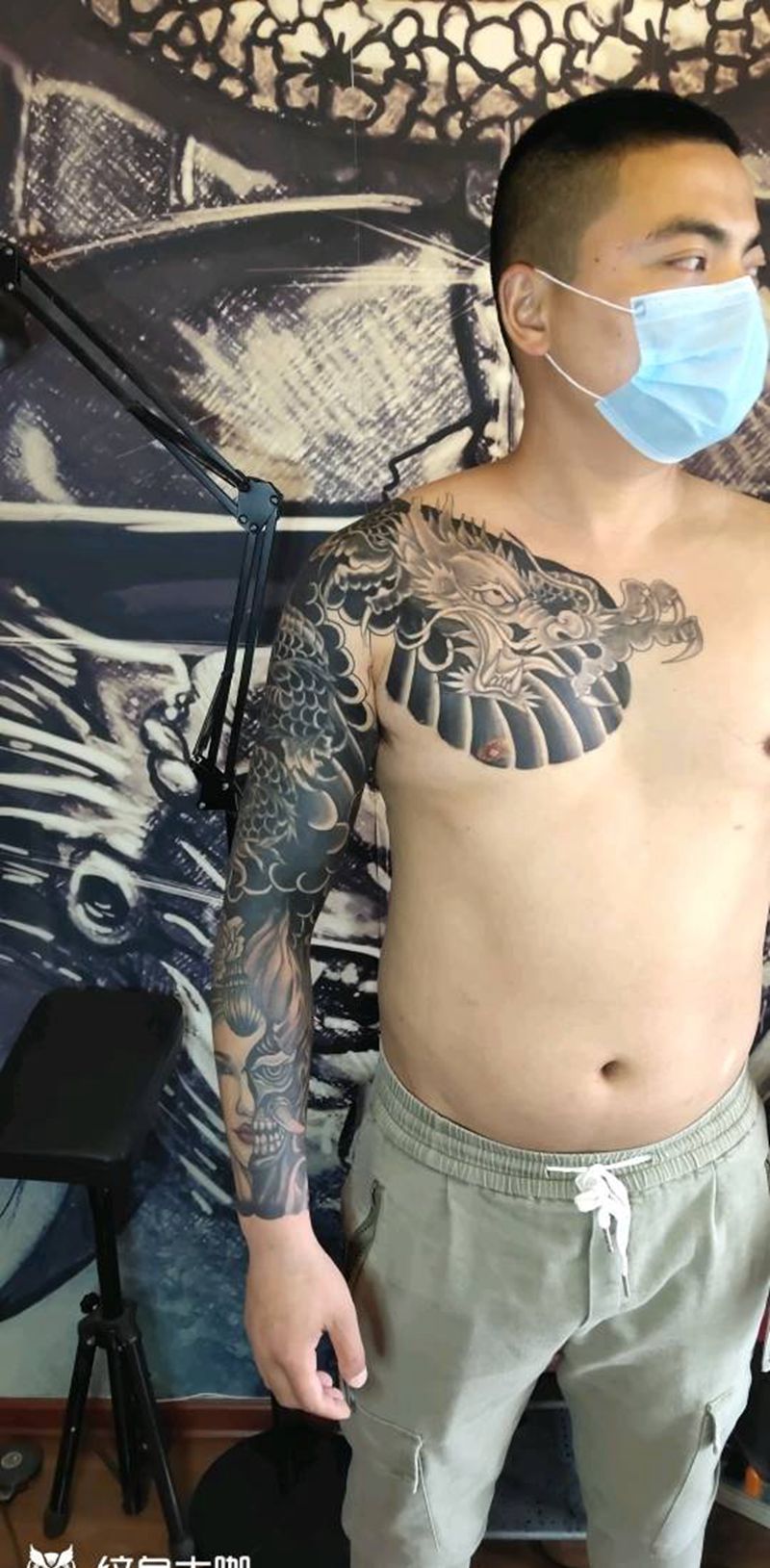 2999全甲旧纹身上色！纹身图片_手臂老传统纹身图案