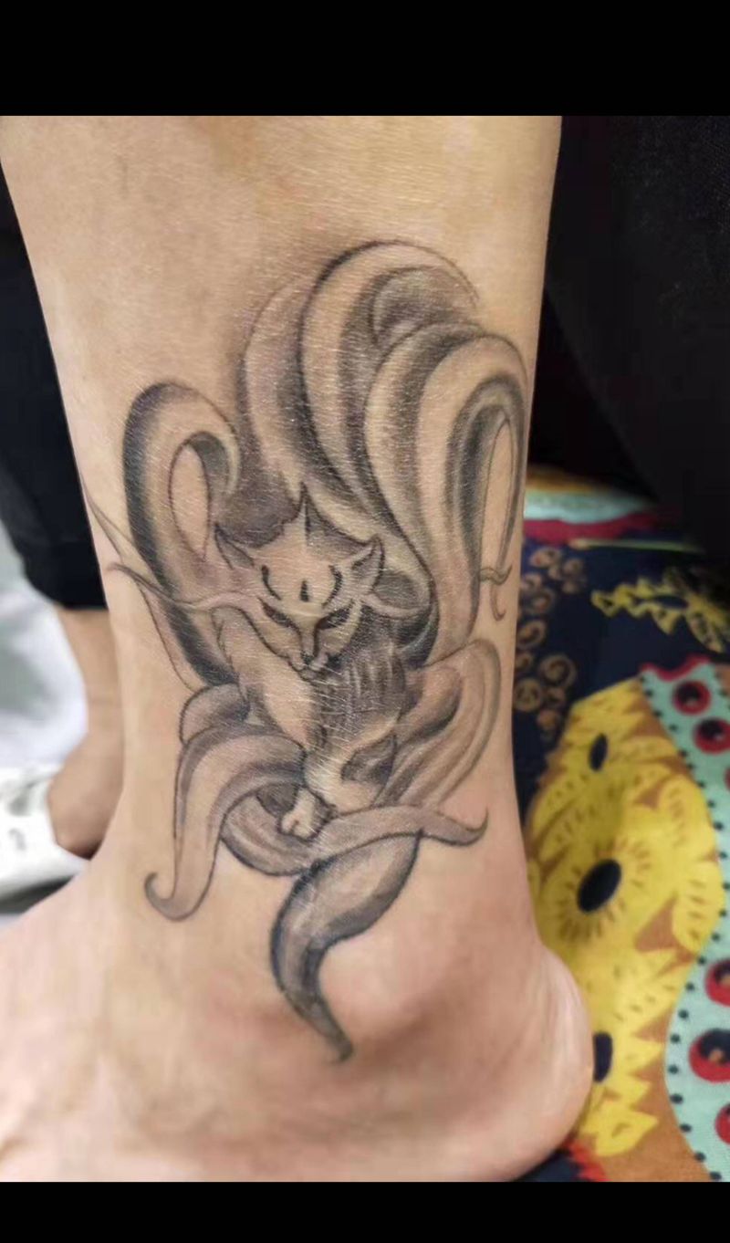 修改——九尾狐纹身图片