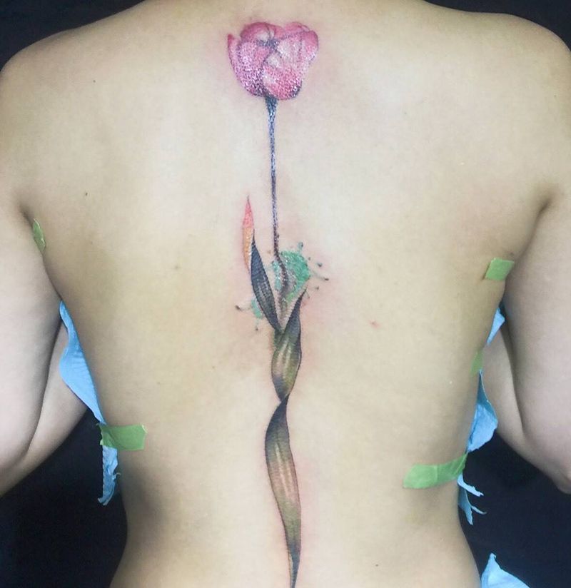 满背花纹身图片