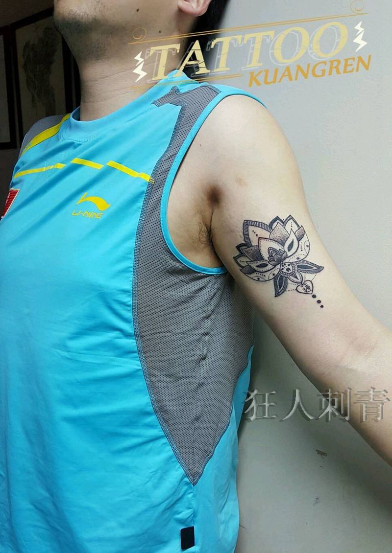 梵花与莲花纹身图片