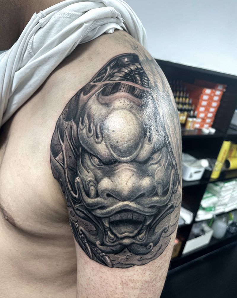 雕龙臂纹身图片_手臂新传统欧美写实纹身图案