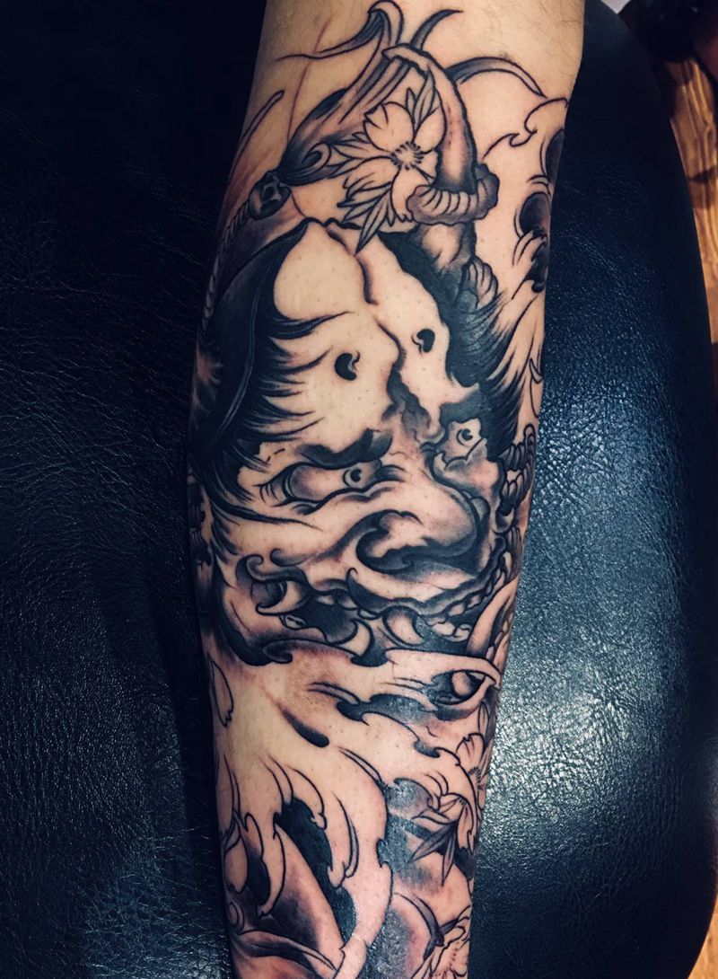 般若纹身图片_腿部新传统纹身图案