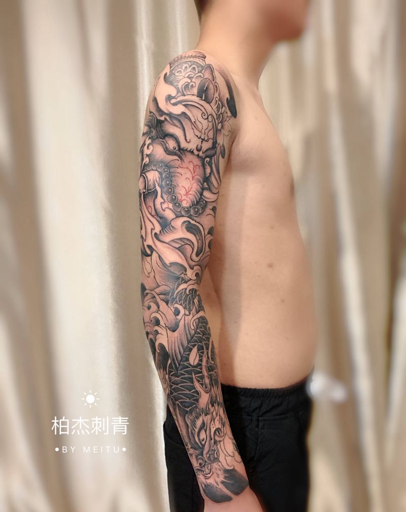 黑灰风格传统花臂！纹身图片_手臂新传统纹身图案