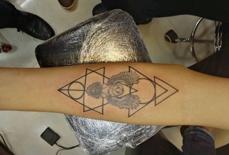 几何添加纹身图片_手臂清新几何字符原创成品纹身图案