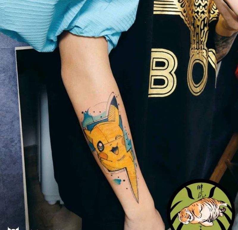 卡通【比卡丘】纹身图片_手臂水墨卡通纹身图案