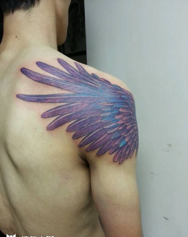 羽毛翅膀纹身图片_肩部手臂欧美狂人刺青成品纹身图案