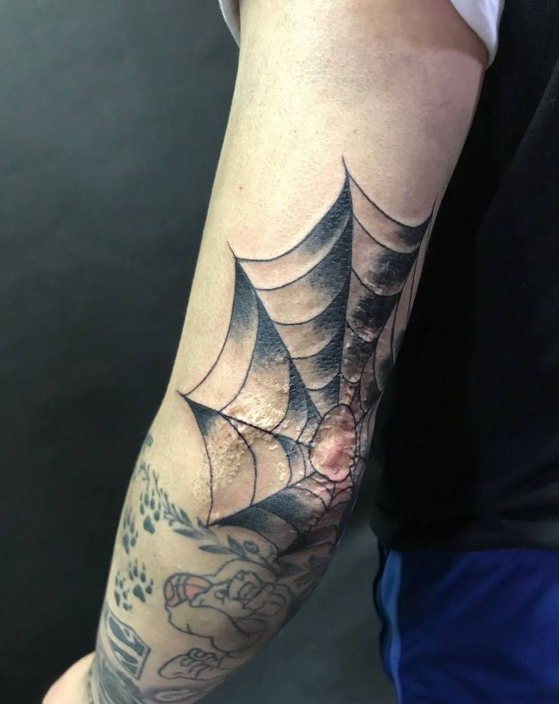 蜘蛛网纹身图片_成品手臂欧美动物school纹身图案